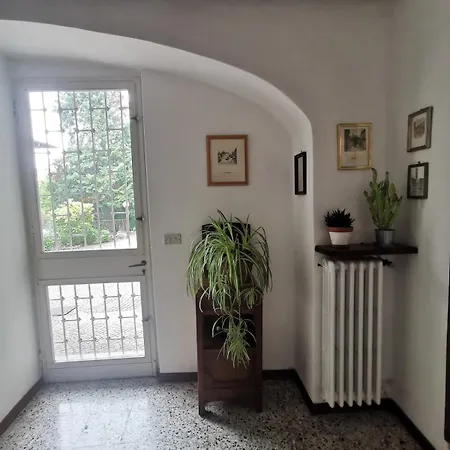 Lägenhet Il Cortile Dei Cipressi - Large Caravate