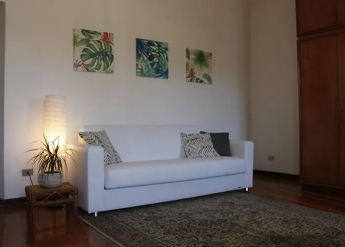 Il Cortile Dei Cipressi - Large *